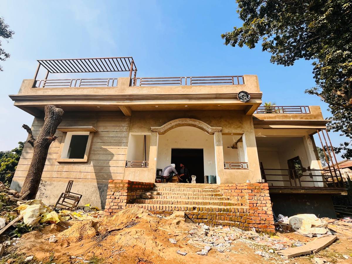 Front view of the house at plaster stage